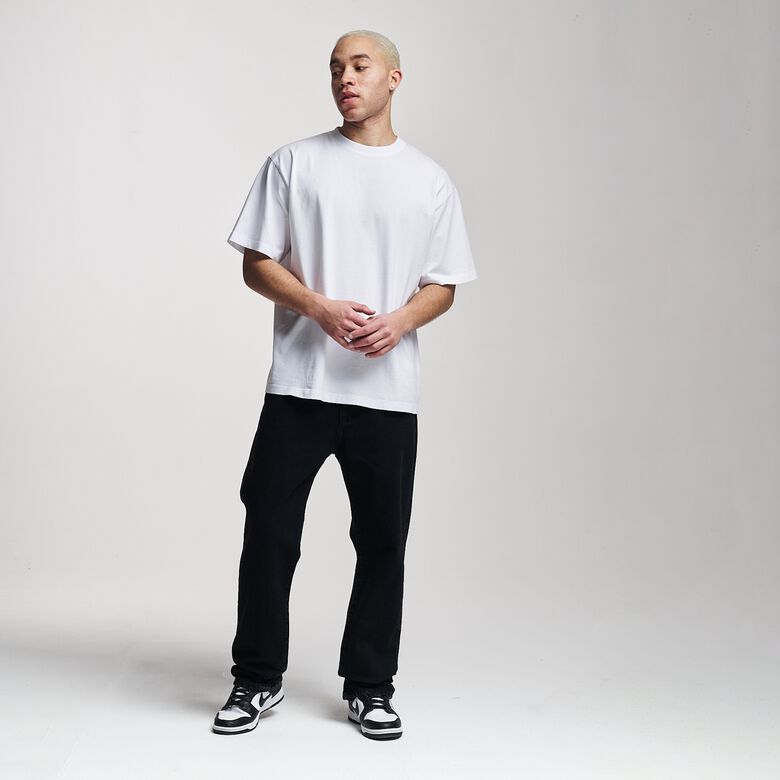 Calça jeans reta básica Gabrie