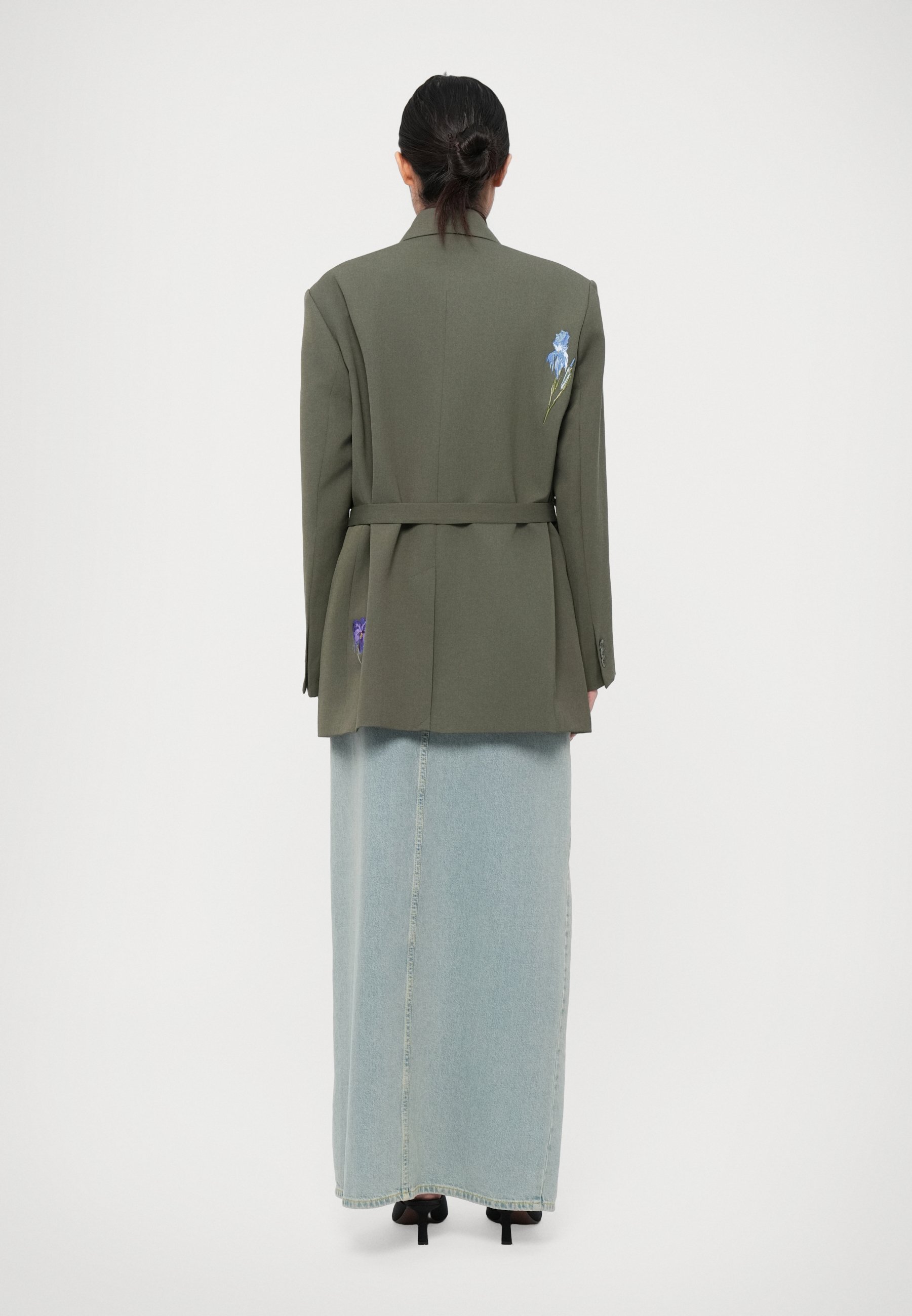 Rodebjer STAND EMBROIDERY - Blazer - dark moss