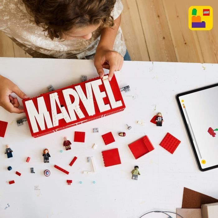 LEGO Marvel 76313 Marvel Logo and its Super Heroes - Avengers Building Set for Ages 12+