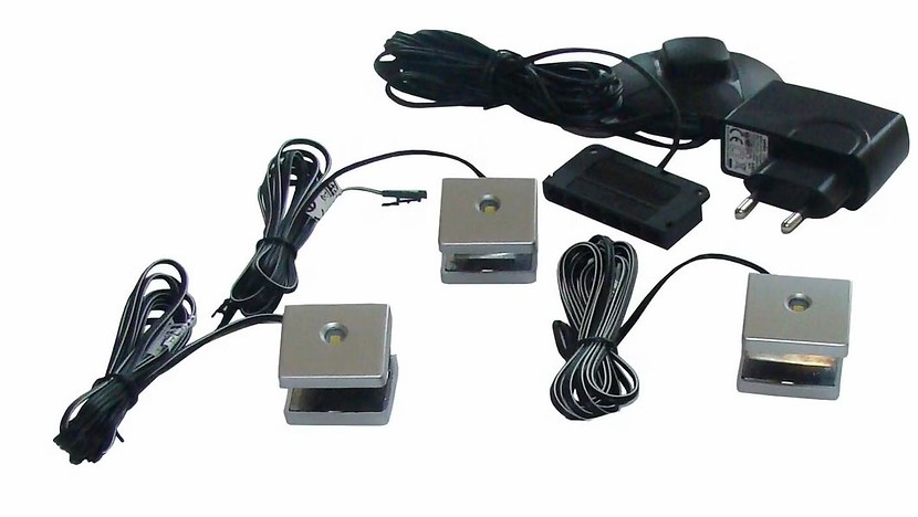 Oświetlenie LED białe neutralne (Typ 3L-BN-3-0000-01) opcja dodatkowa
