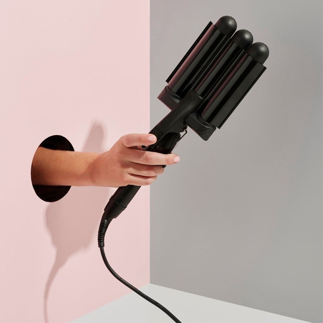 „Mermade Pro Waver“ plaukų garbanojimo žnyplės, 32 mm – juodos – 1 vnt.
