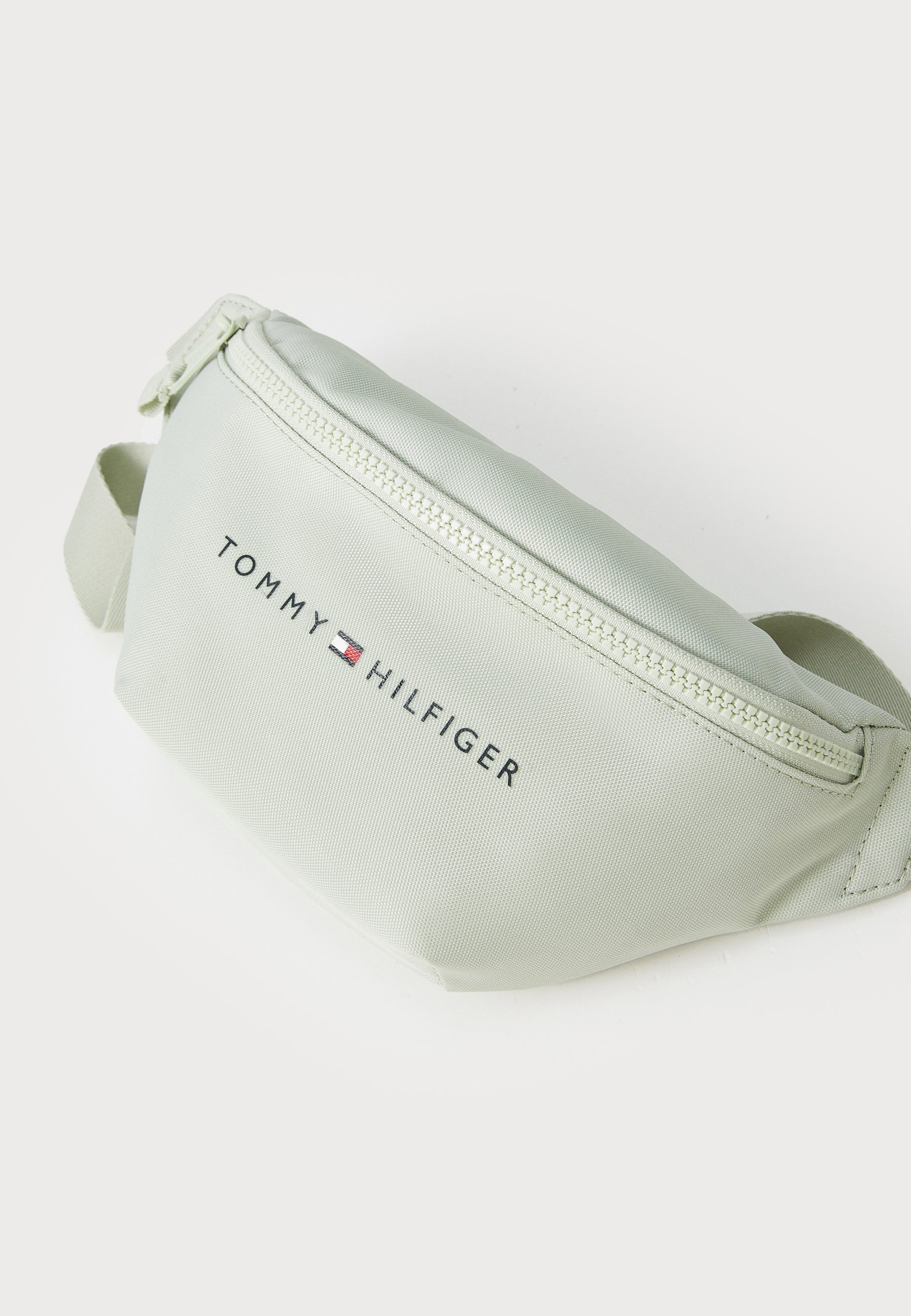 Tommy Hilfiger ESSENTIAL BAUMBAG UNISEX - Bauchtasche - Misty Salbei