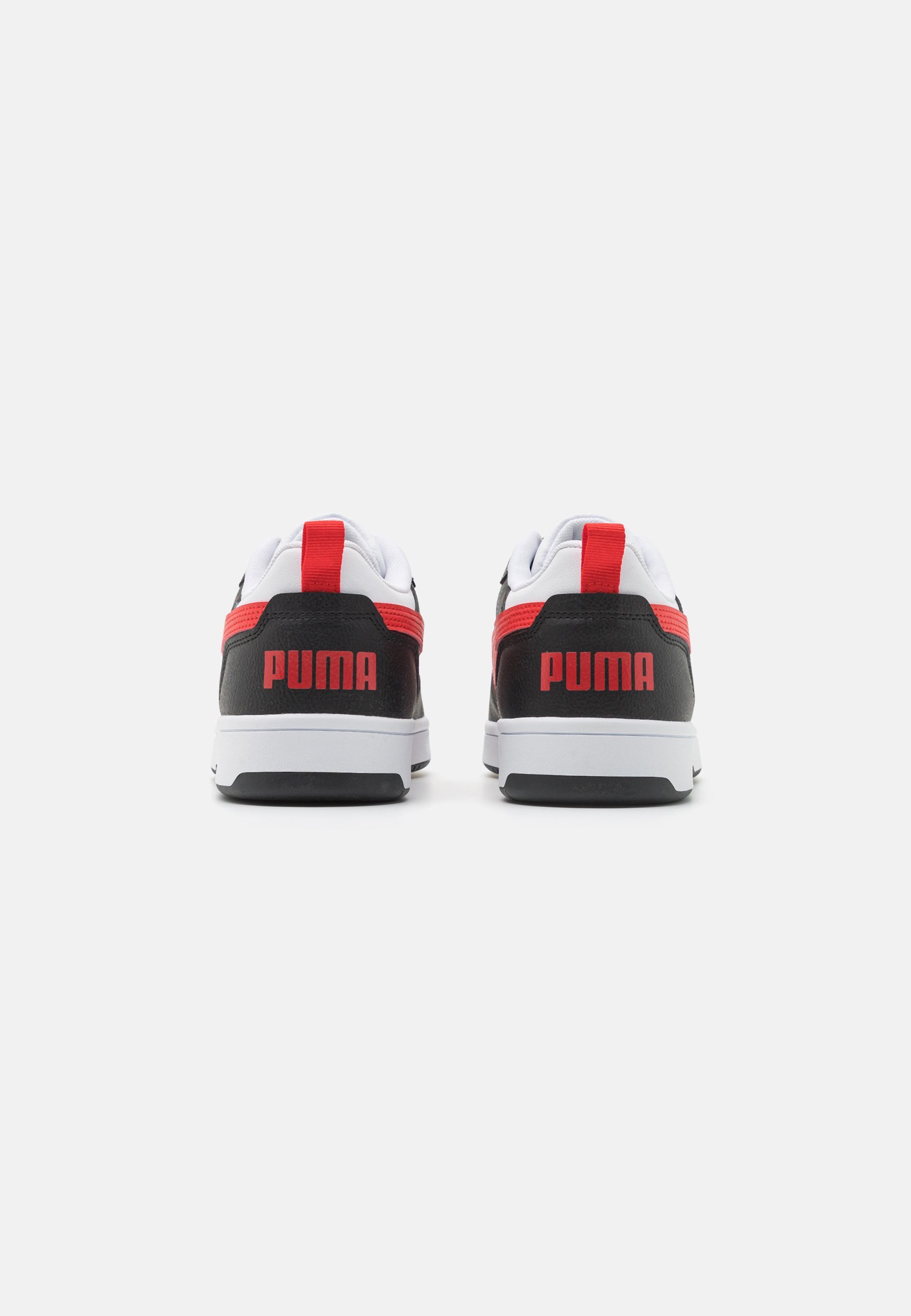 Puma alacsony szárú edzőcipők