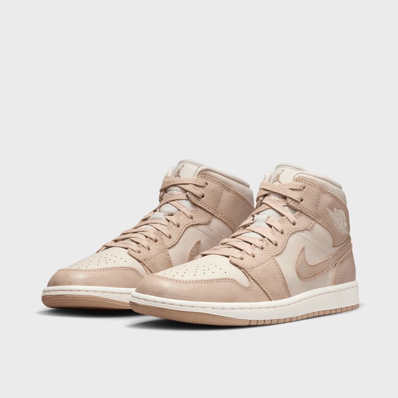 WMNS Air Jordan 1 Low Mid SE
