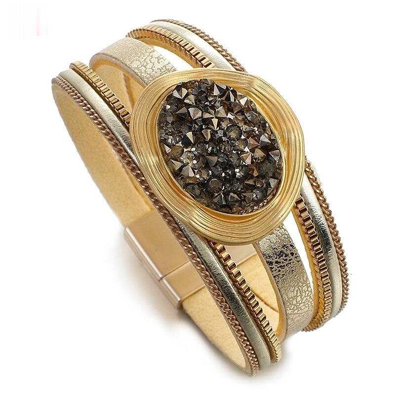 Fashion Multilayer Leather Bracelet for Women Vintage-Style Black Resin Bead Bracelet with Oval Amulet and Magnetic Clasp – A Perfect Gift