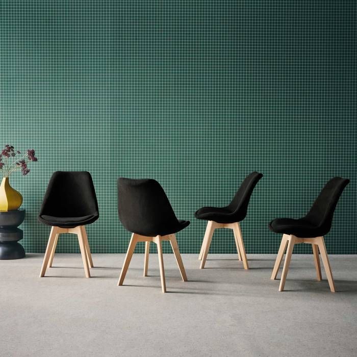 Juego de 4 sillas escandinavas con tapicería de pana negra y patas de madera de haya - Nils