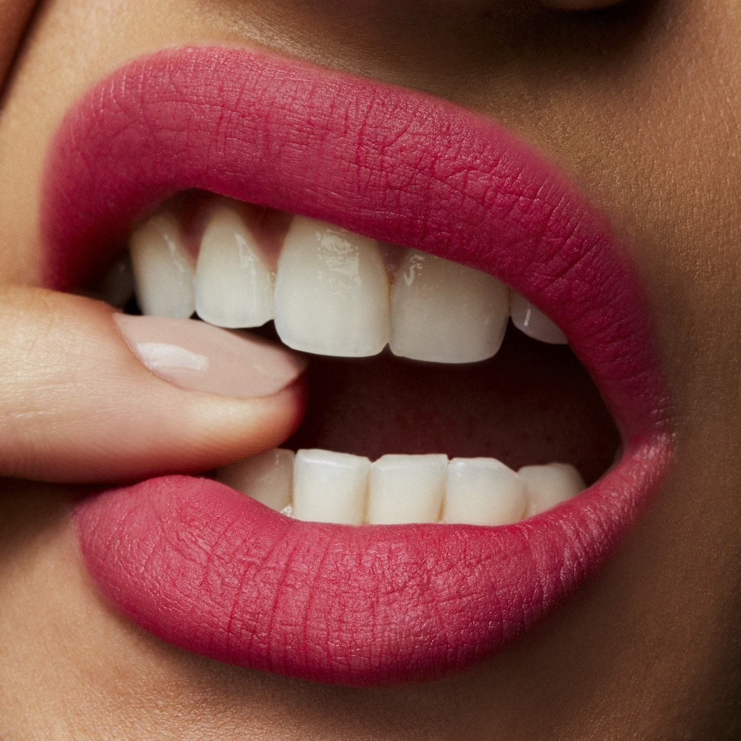 MAC Lippenstift Meet your matte powder Kiss - 3 g