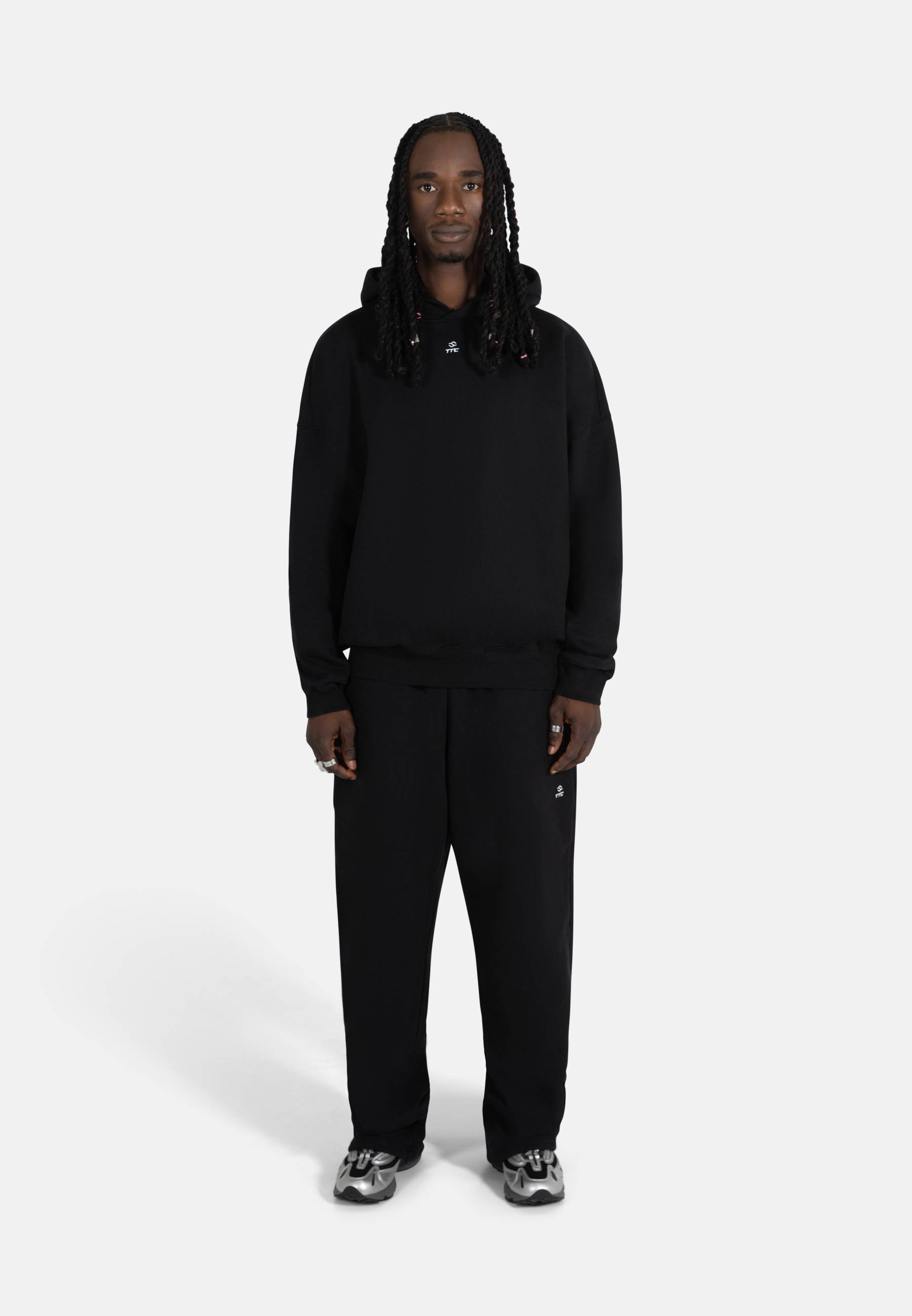 De joggingbroek van The Tracksuit Club