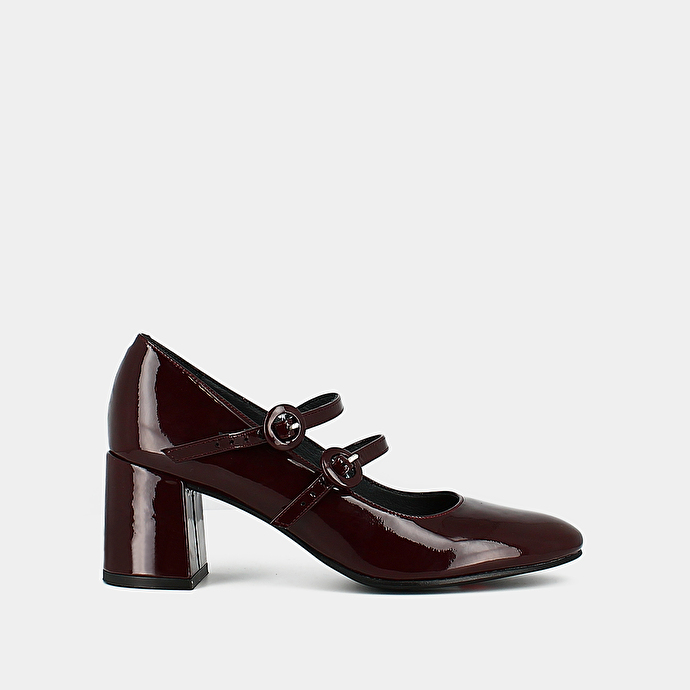 Babies à talons  en cuir verni bordeaux