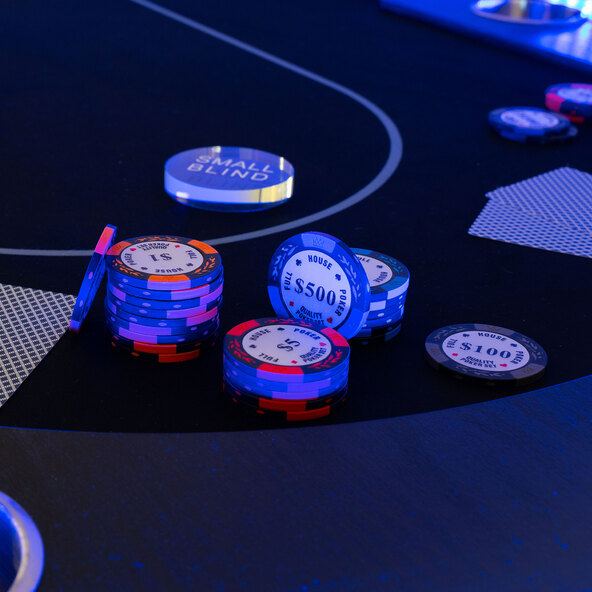 LED-pokeri Full House