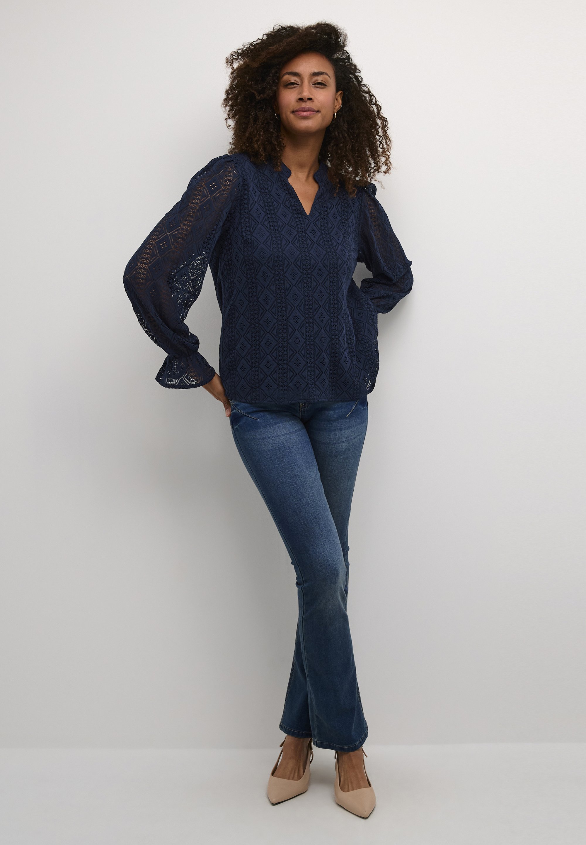 Crème CRDANIKA - Chemisier - Blazer bleu marine
