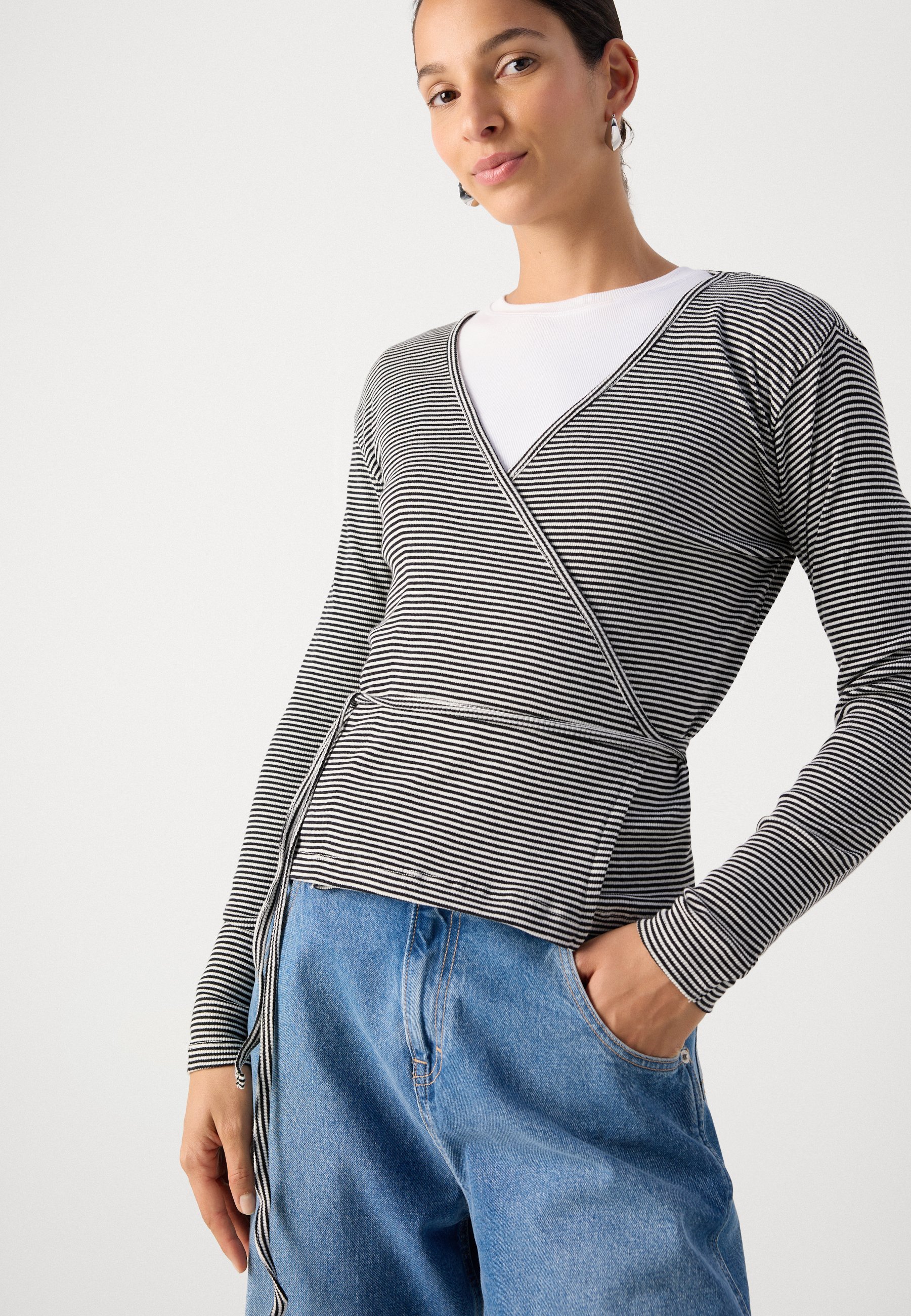 Mads Nørgaard STRIPE SUSI TOP - Top met lange mouwen - zwart/vanille ijs