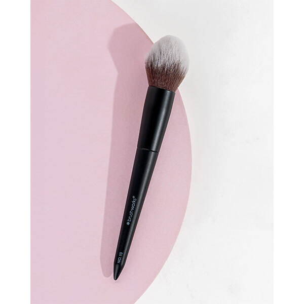 Štětec na bronzer Brushworks č. 10