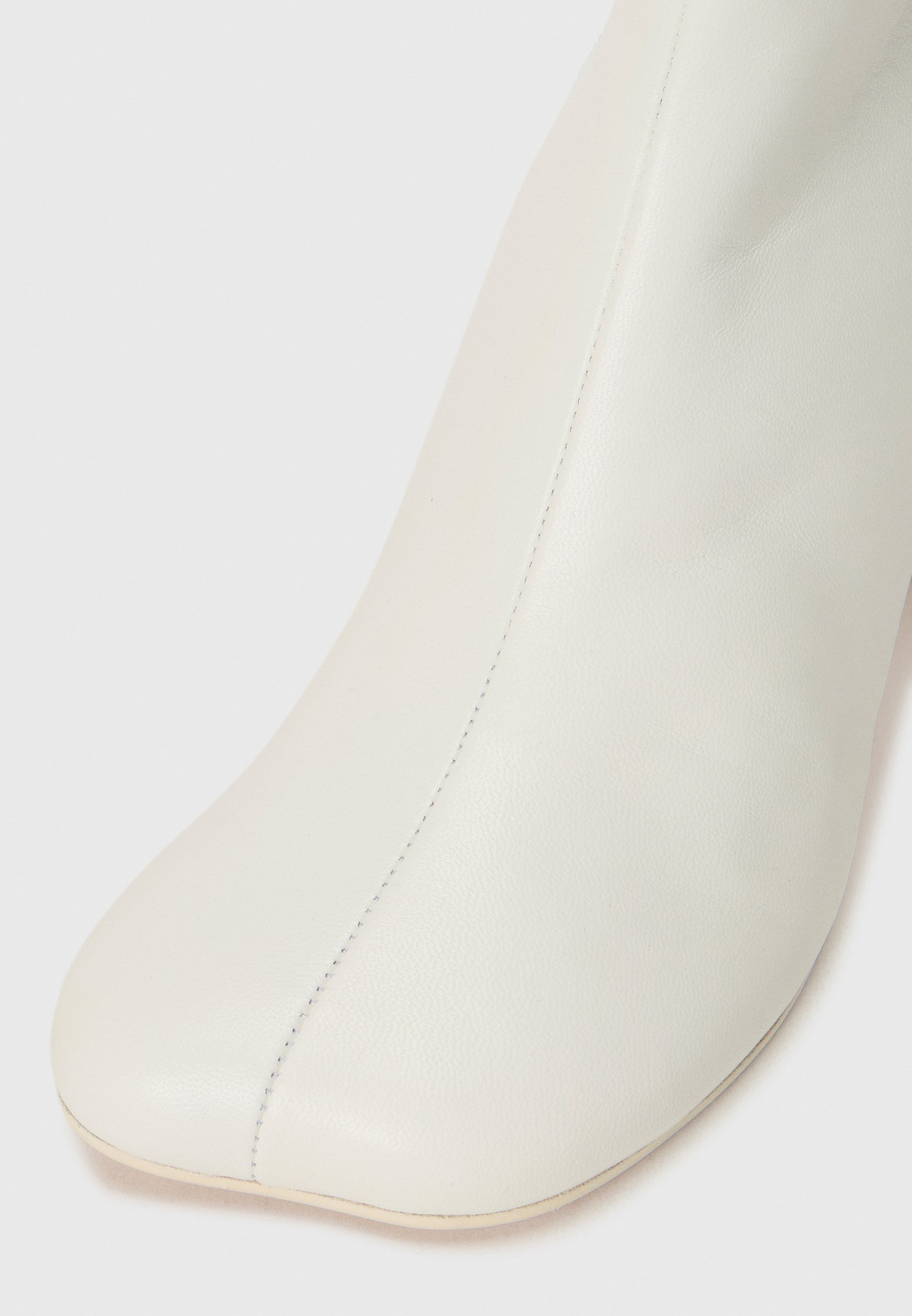 MM6 Maison Margiela enkellaarsjes met hoge hakken - wit