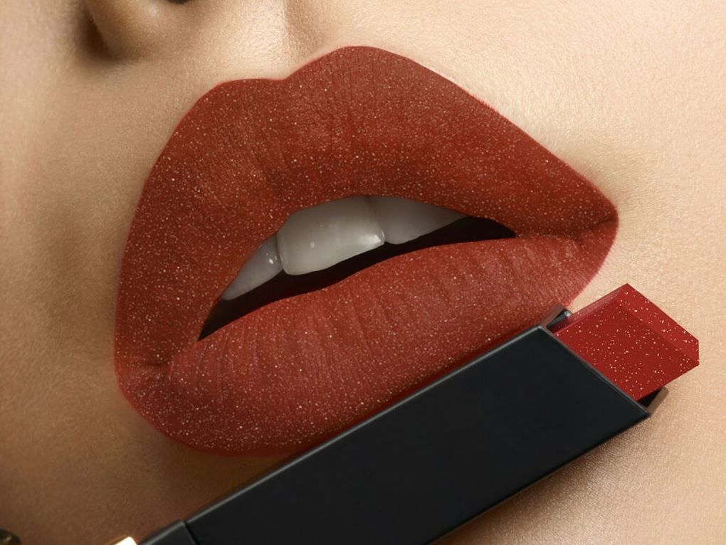 Rouge Pur Couture The Slim Vibing Nudes lūpu krāsa Luksusa lūpu krāsas