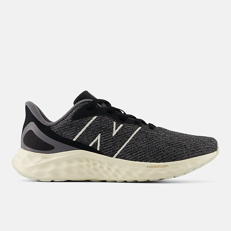 Pantofi bărbătești Fresh Foam Arishi v4 - negri cu motiv Castlerock și angora