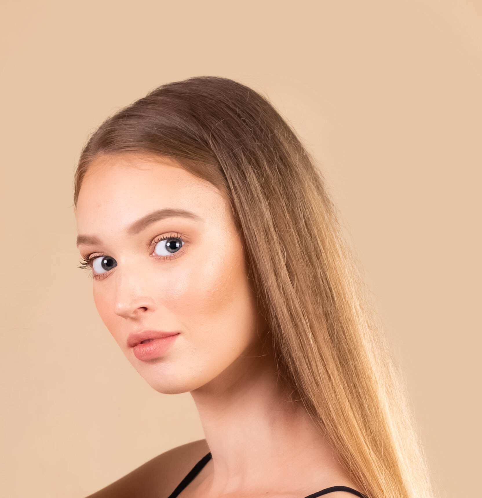 Lumileve kremni bronzer