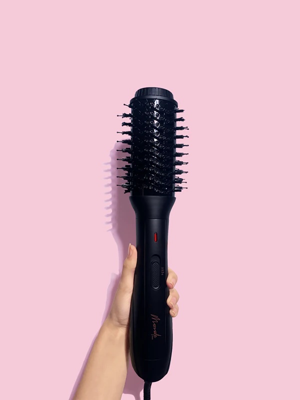 „Mermade Blow Dry Brush Sleek Black MH1038“ garbanojimo žnyplės / džiovintuvas