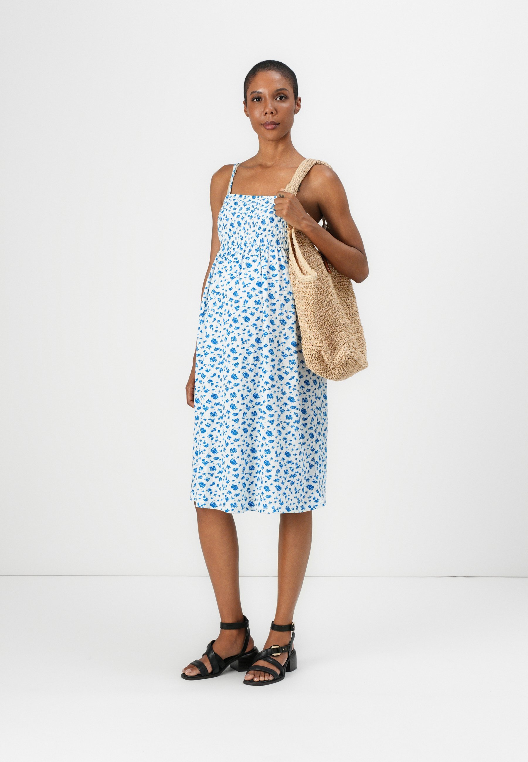 ONLY MATERNITY OLMKALAMA STRAP DRESS - Abito da giorno - bianco