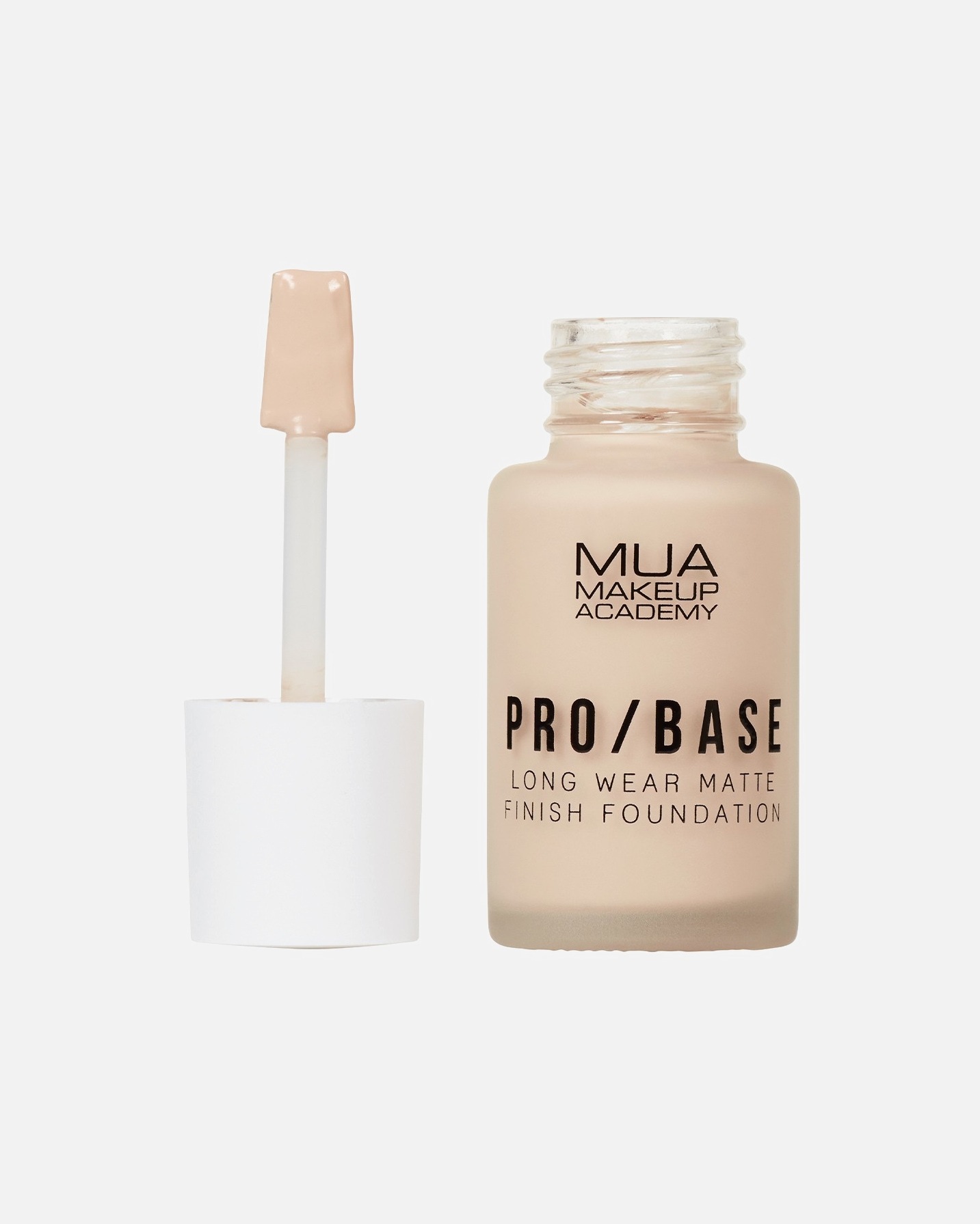 MUA Makeup Academy Foundation PRO / BASE ilgstoši matēts tonālais krēms - 30ml