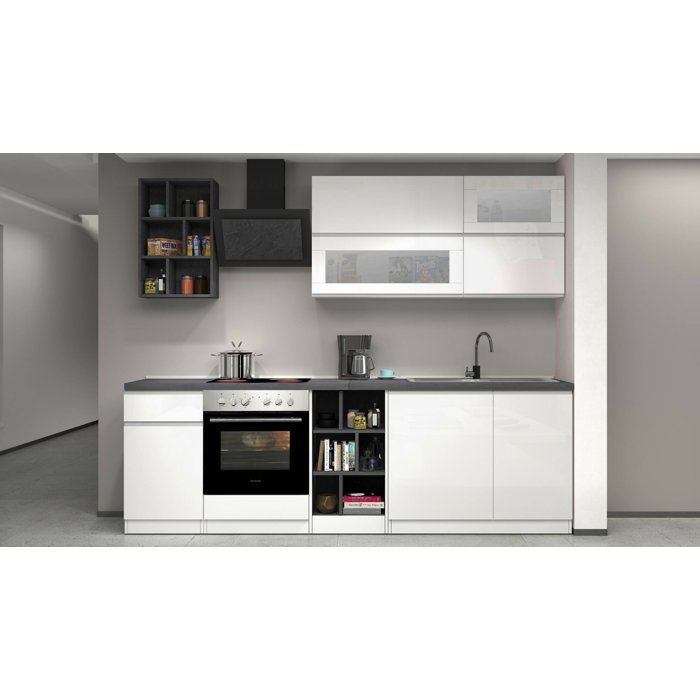 Cocina completa Fonti Dmora, en madera lacada en blanco brillante.