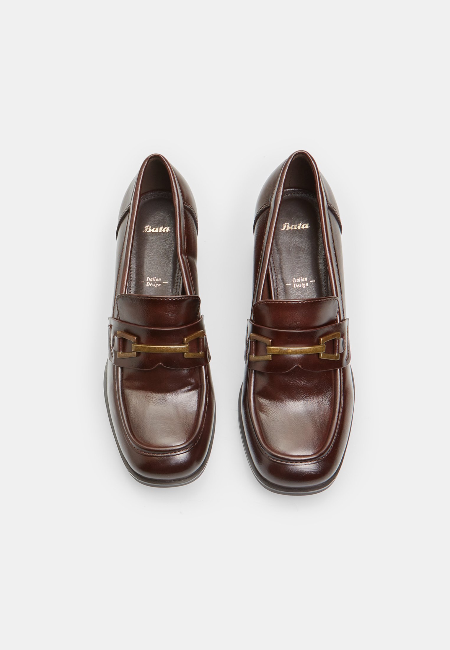 Bata Slip-ons - marrom