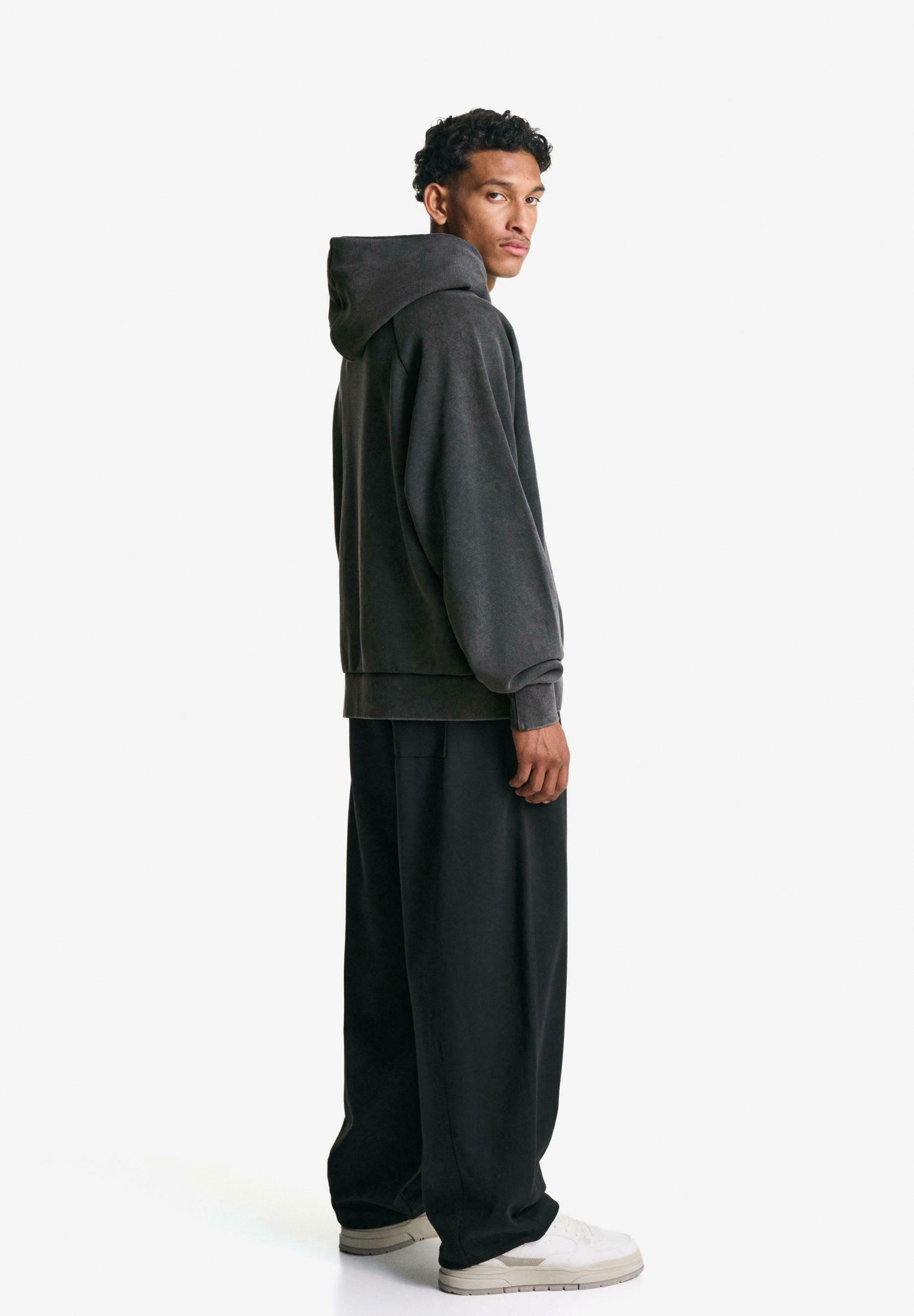 Bershka BOXY - Sweat à capuche - gris foncé chiné