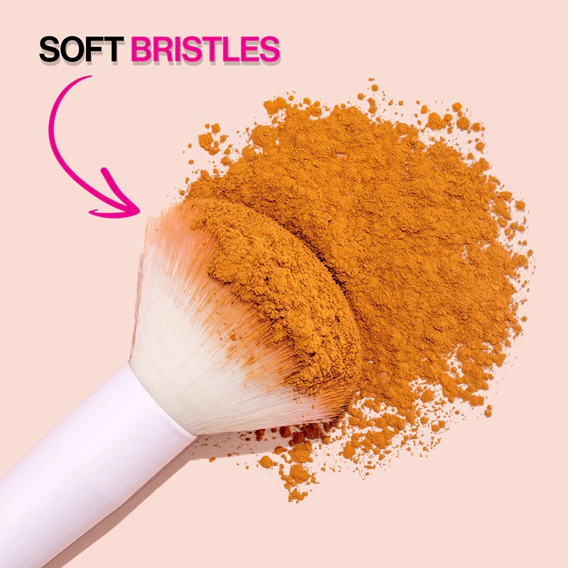 Wet n Wild Essential четкица за пудер