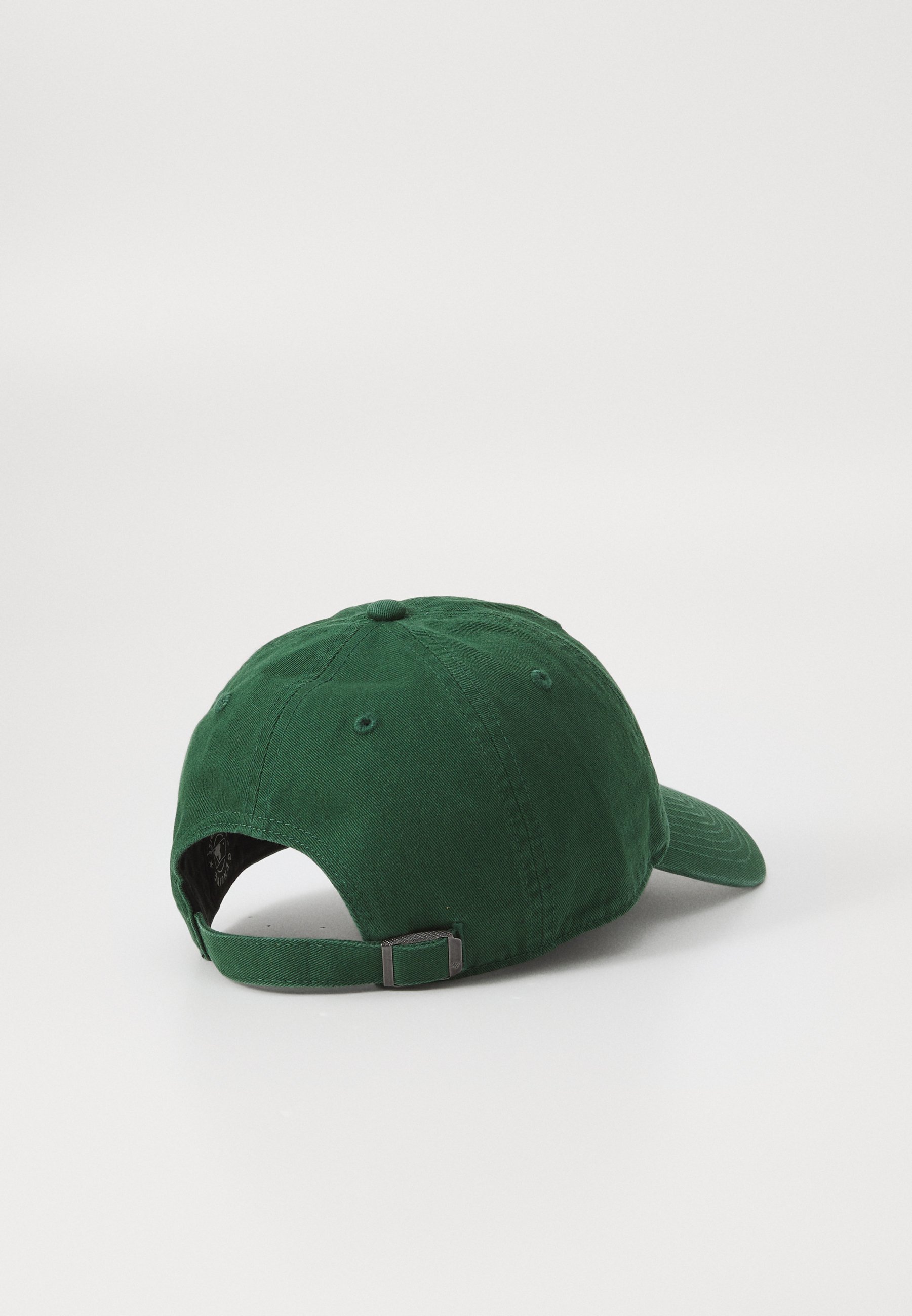 '47 Caps