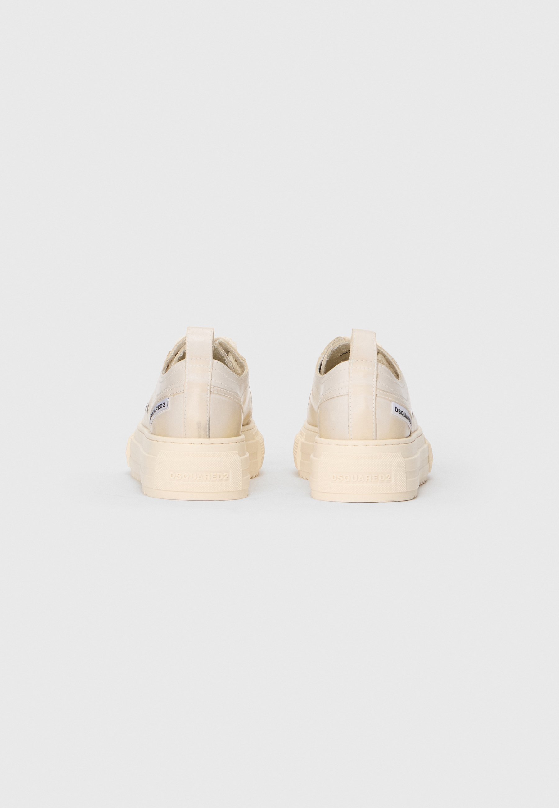 Športni copati Dsquared2 - umazano beli