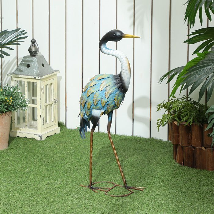Statue jardin exterieur de héron - Outsunny - en métal 63 cm - pour étang, patio, terrasse, pelouse - multicolore