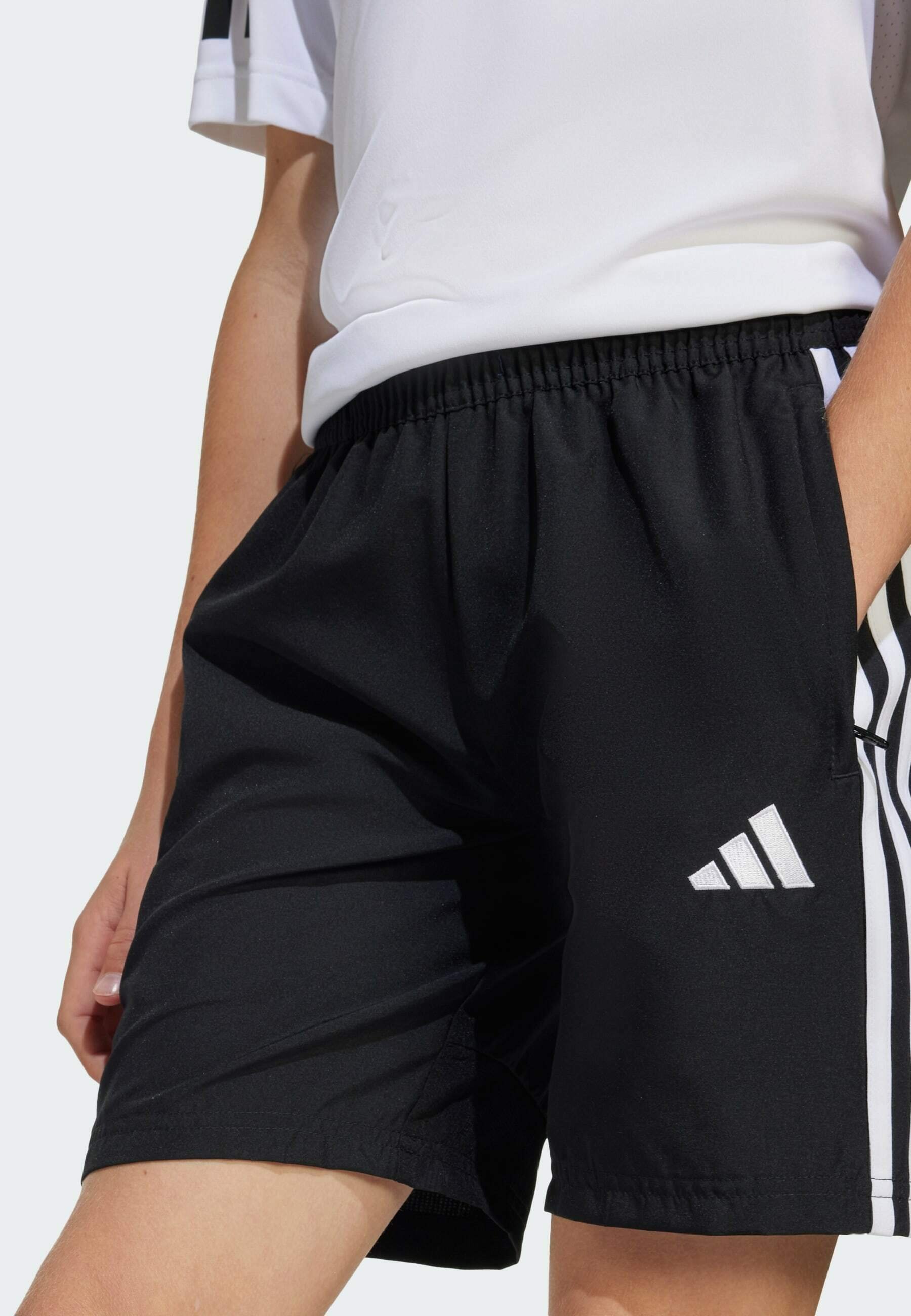 adidas Performance TIRO ESSENTIALS 25 - Športne kratke hlače - črne/bele