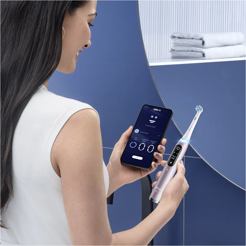 Escova de dentes elétrica Oral-B iO 9 com estojo recarregável