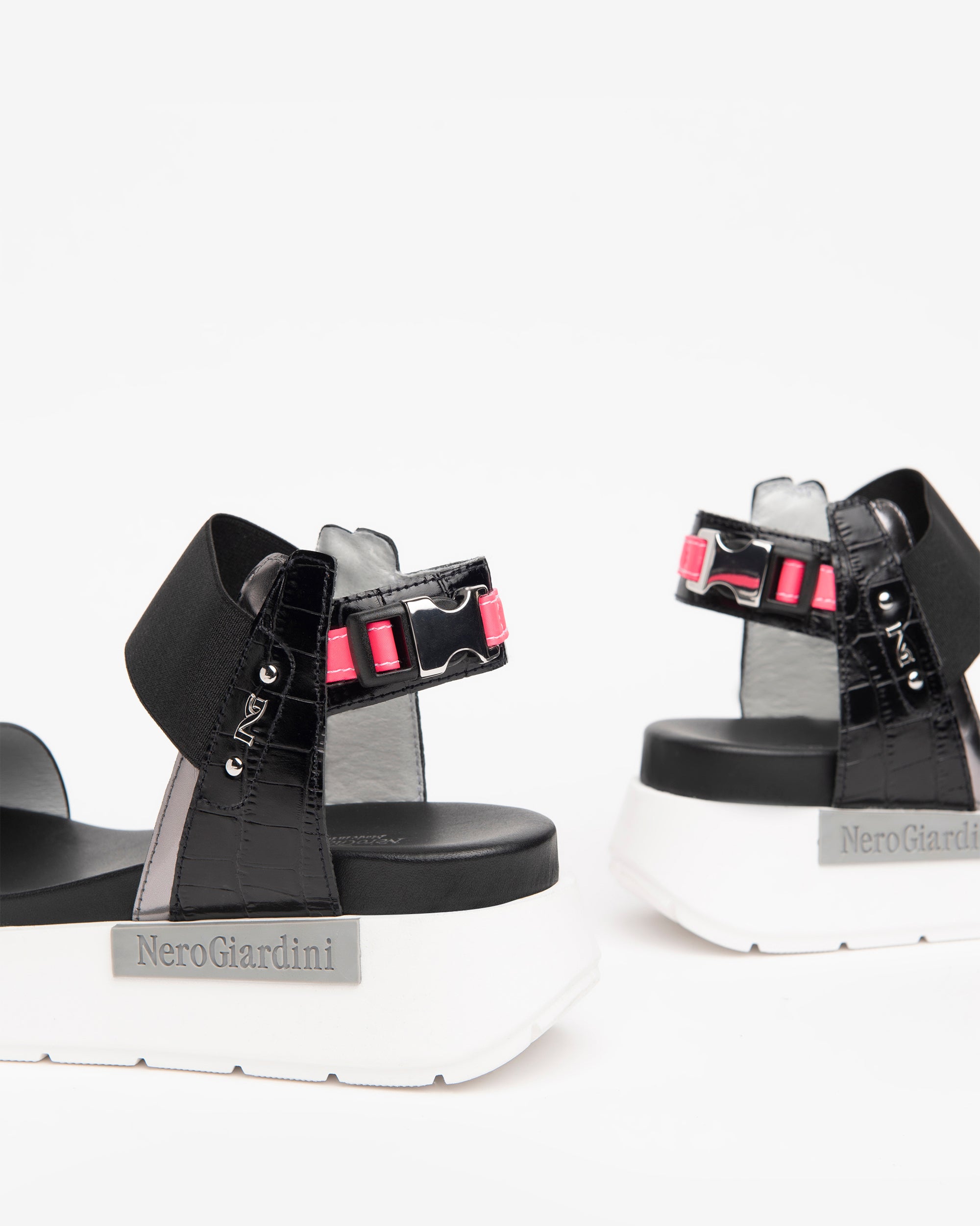  Damen-Ledersandalen