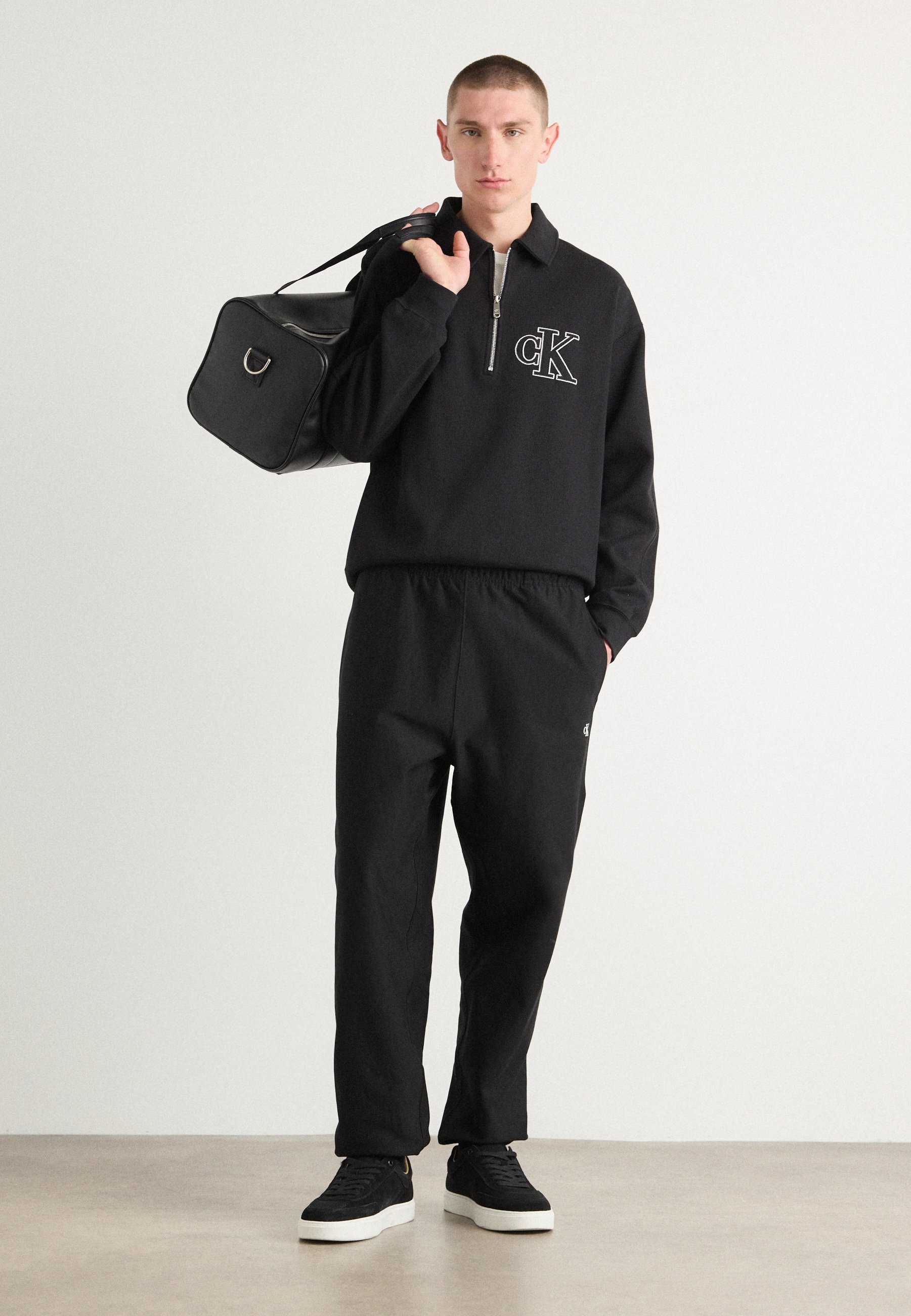 Calvin Klein Jeans PREMIUM MONOGRAM - Trainingsbroek - zwart