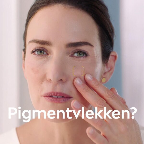 NIVEA Cellular Luminous 630 Serum protiv bubuljica i akni 30 ml - Nečista koža