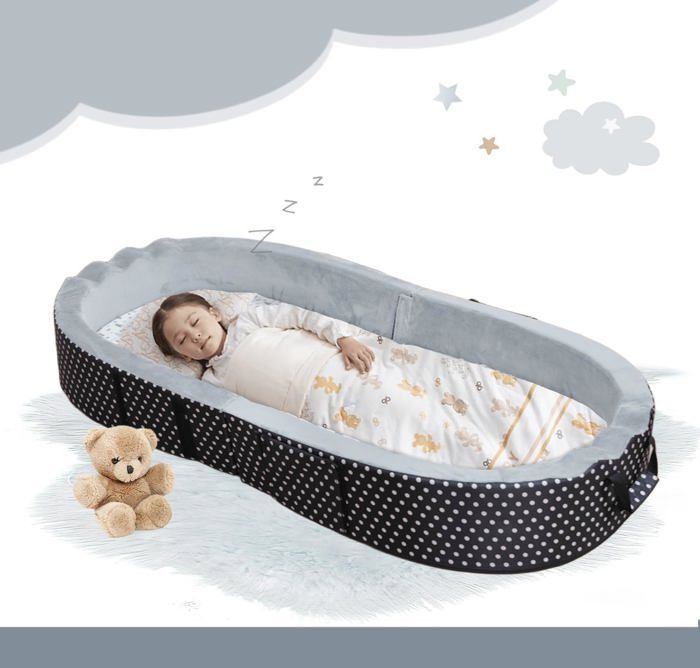 Lit de voyage portable/pliable pour enfant, avec matelas, housse de matelas et drap-housse.
