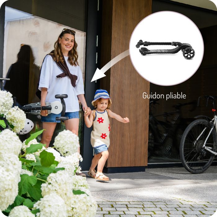 Kinderroller - MOMI - SAN - 3 Räder - LED-Beleuchtung in den Rädern - Verstellbarer Lenker (3 Höhen)