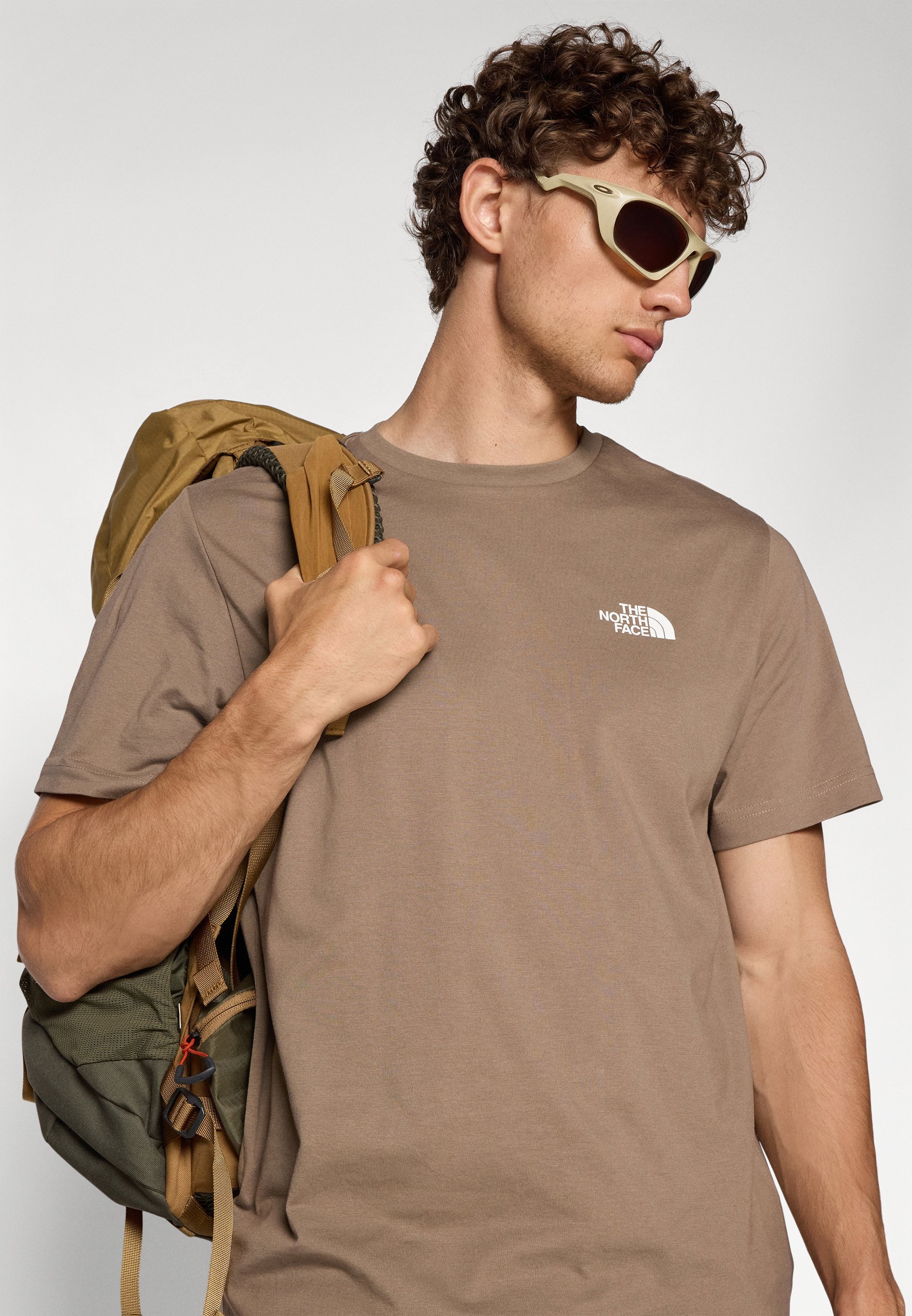 The North Face M SS SIMPLE DOME TEE - Sport T-shirt - mokkabruin