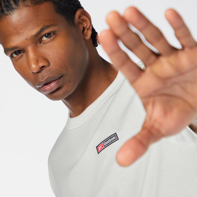  Reebok Vector