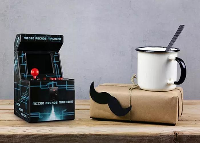 Portable Console - ITAL - Mini Retro Arcade - 250 Built-in Games - 2.5-inch TFT Screen - 4-Hour Battery Life