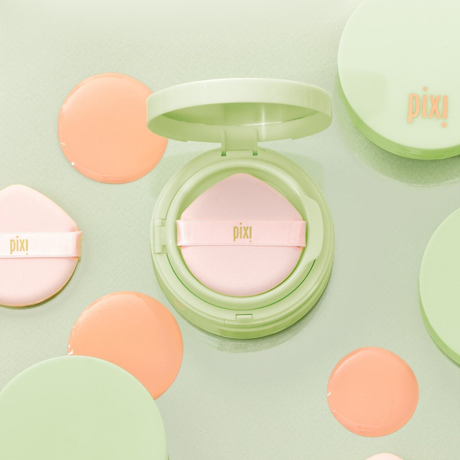 Pixi Powder Glow atspalvio pagalvėlė – 12 g