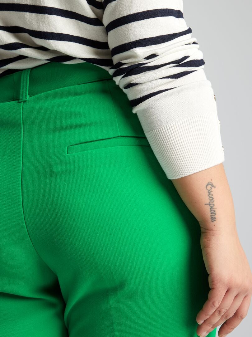 Pantalones ajustados Carrot - VERDE
