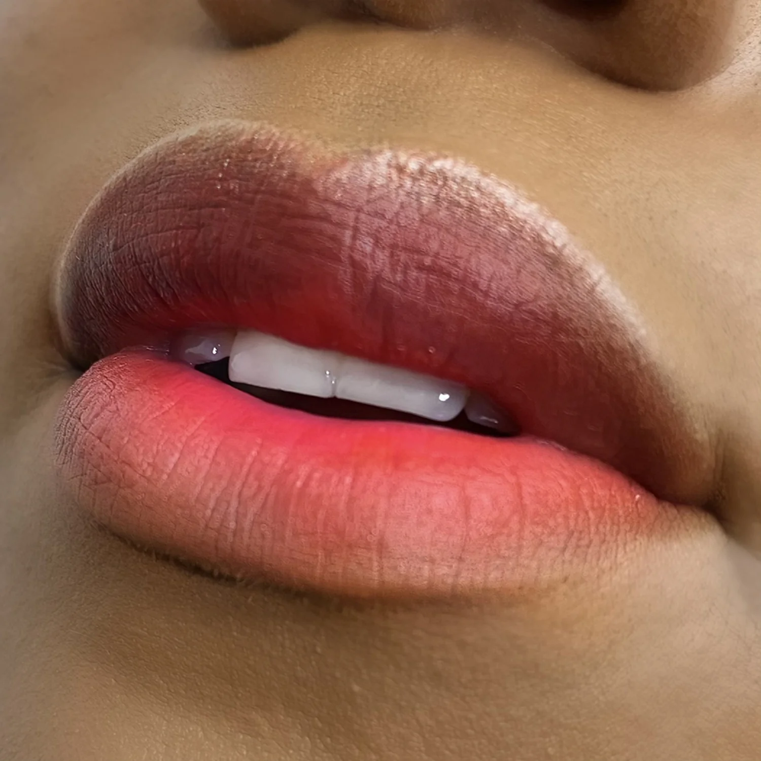 Labbra PURE BEAUTY AQUA LIP STAIN - Rossetto