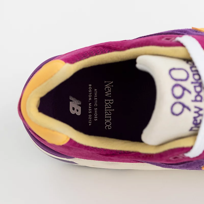 Herrenmodell 990v2, hergestellt in den USA – Lila mit Gelb
