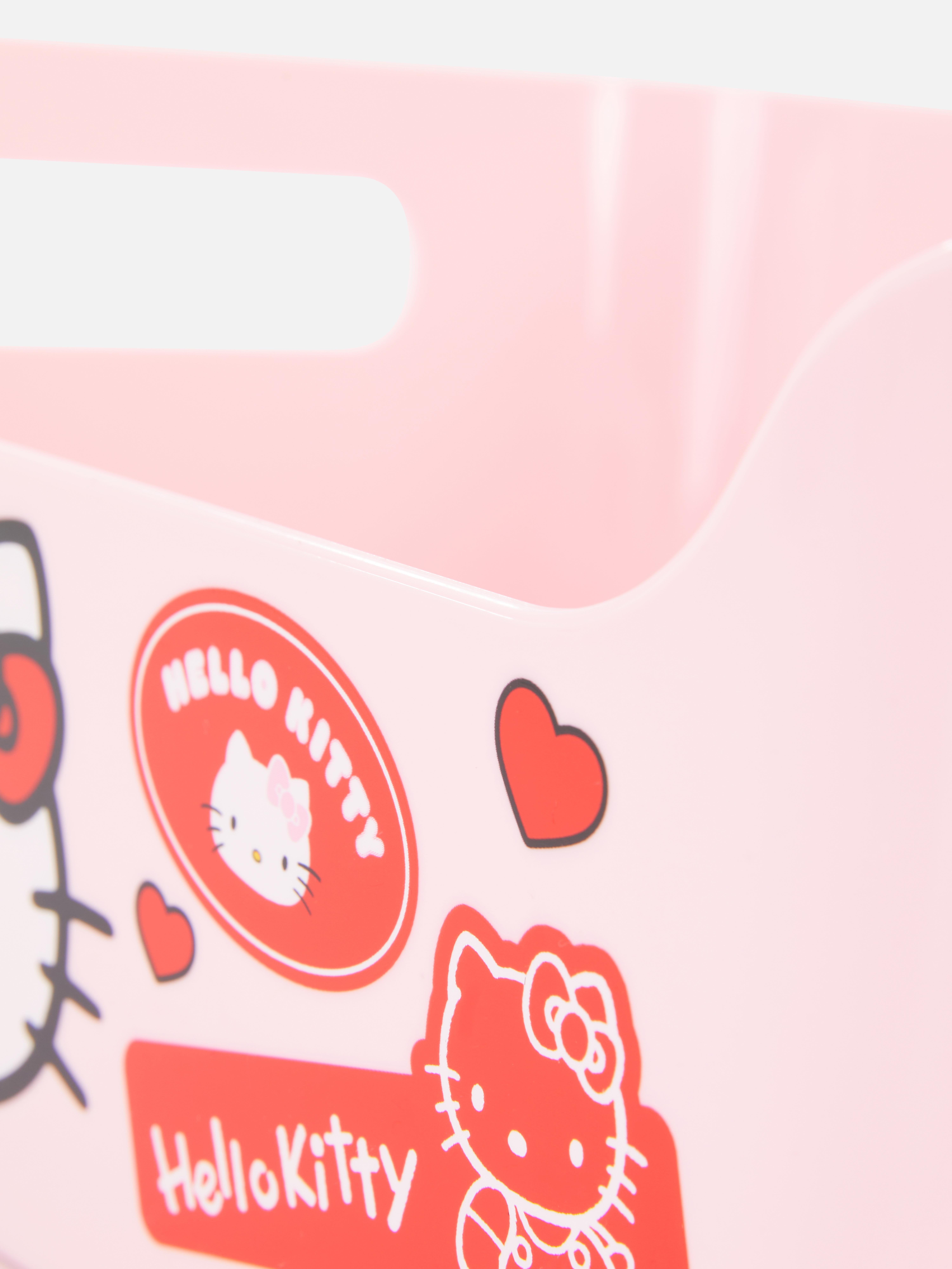 Ladă de depozitare Hello Kitty aniversară de 50 de ani. Faceți ordine în camera dvs. și adăugați o notă de distracție cu această cutie de depozitare.