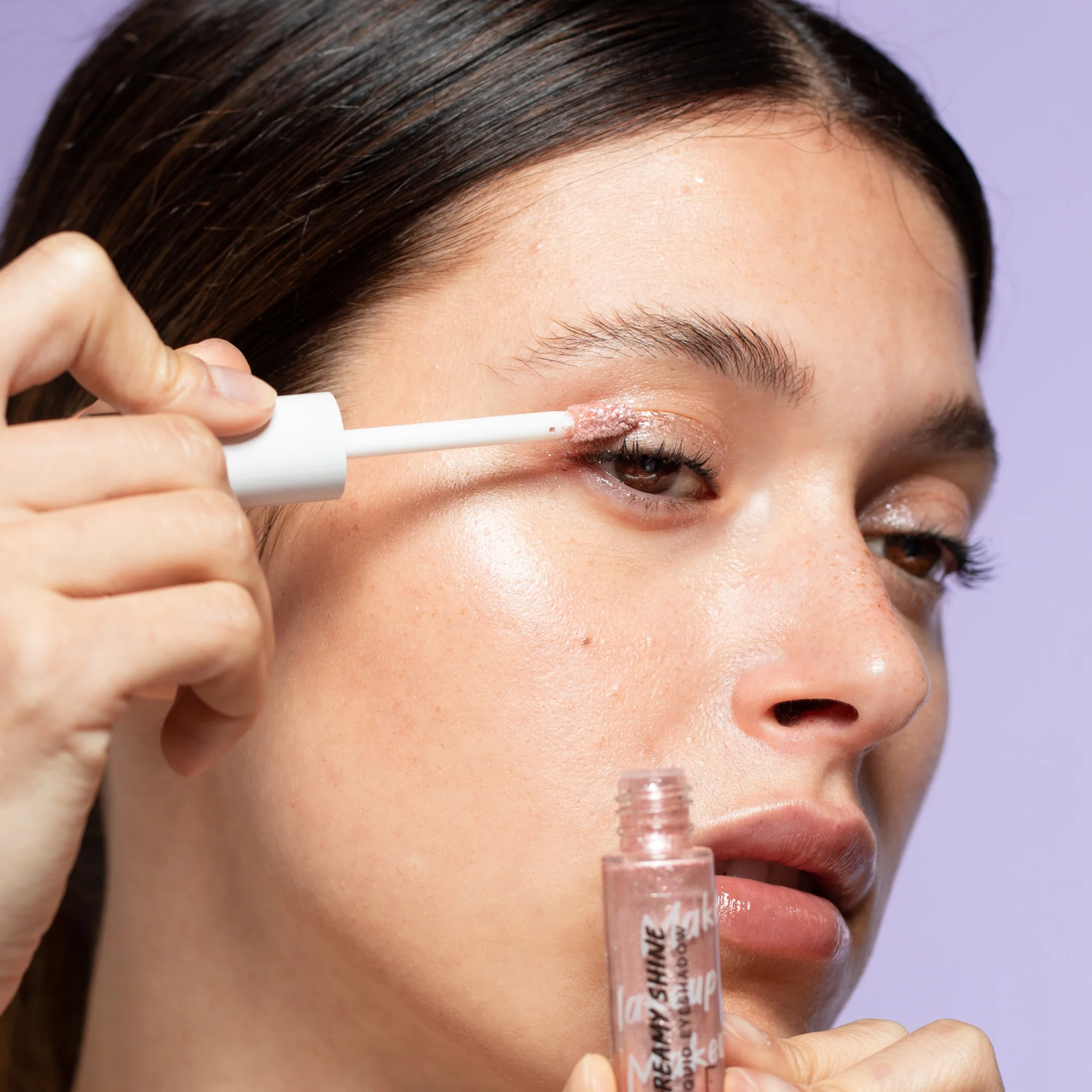 Occhi Dreamy Shine Liquid Eyeshadow - Ombretto crema
