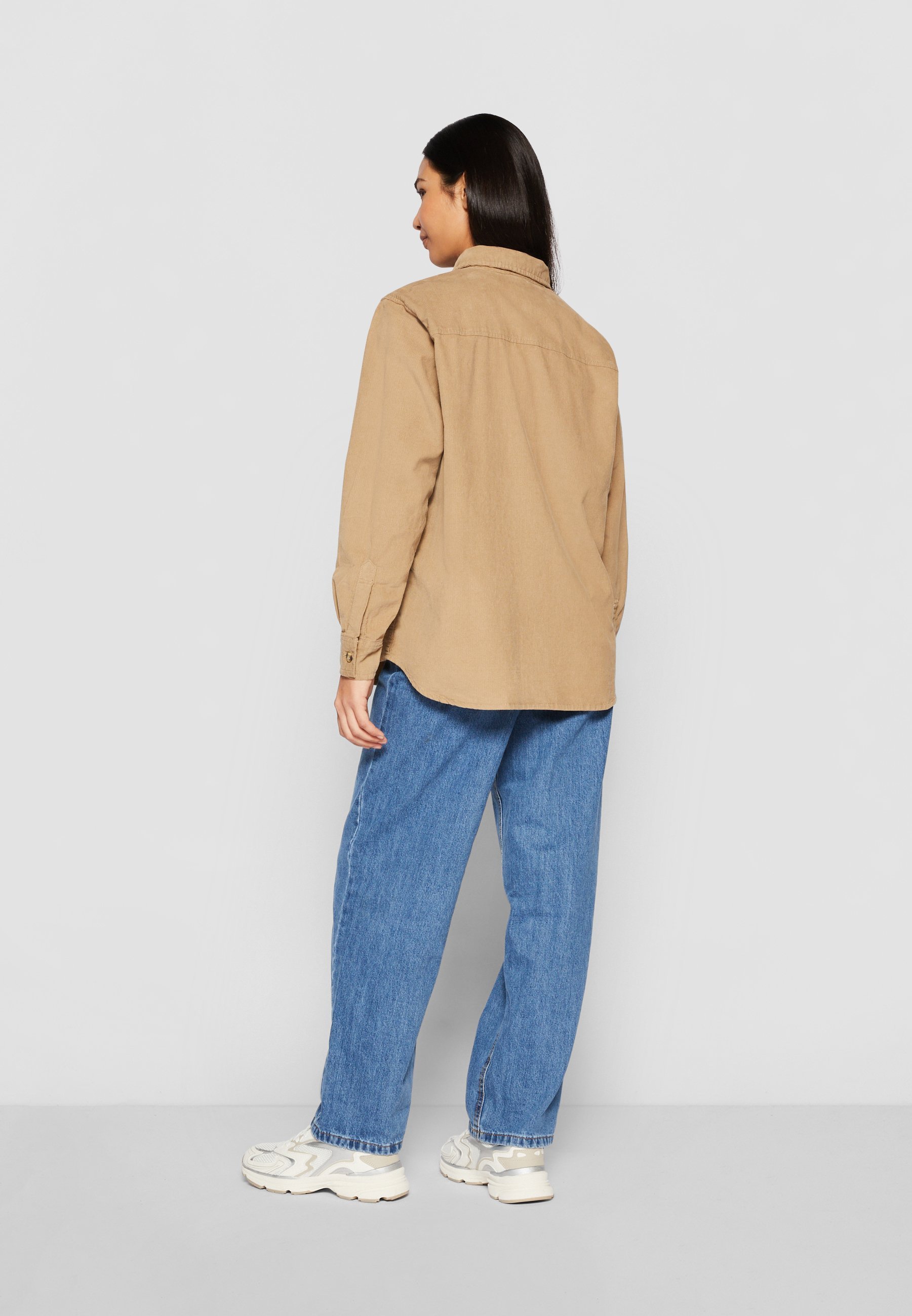 Chemisier boutonné Urban Classics - sable chaud