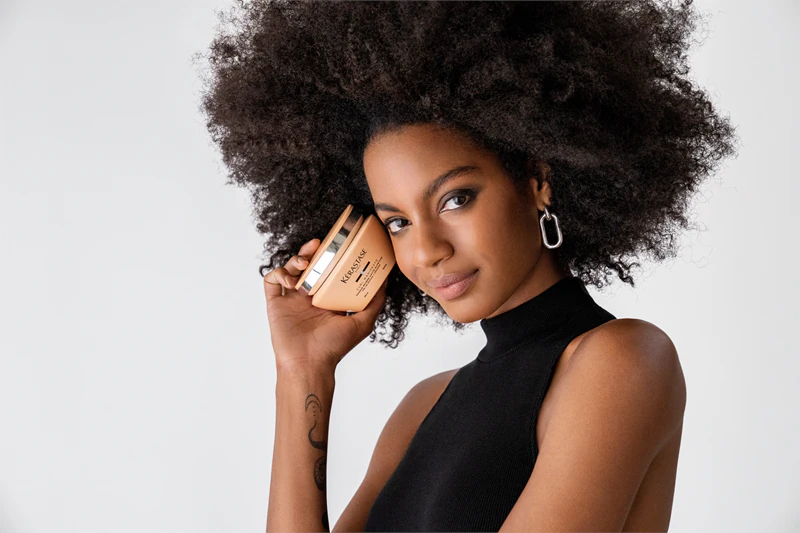 Máscara Nutritiva Kérastase Curl Manifesto Masque Beurre Haute Nutrition para cabelos cacheados e ondulados