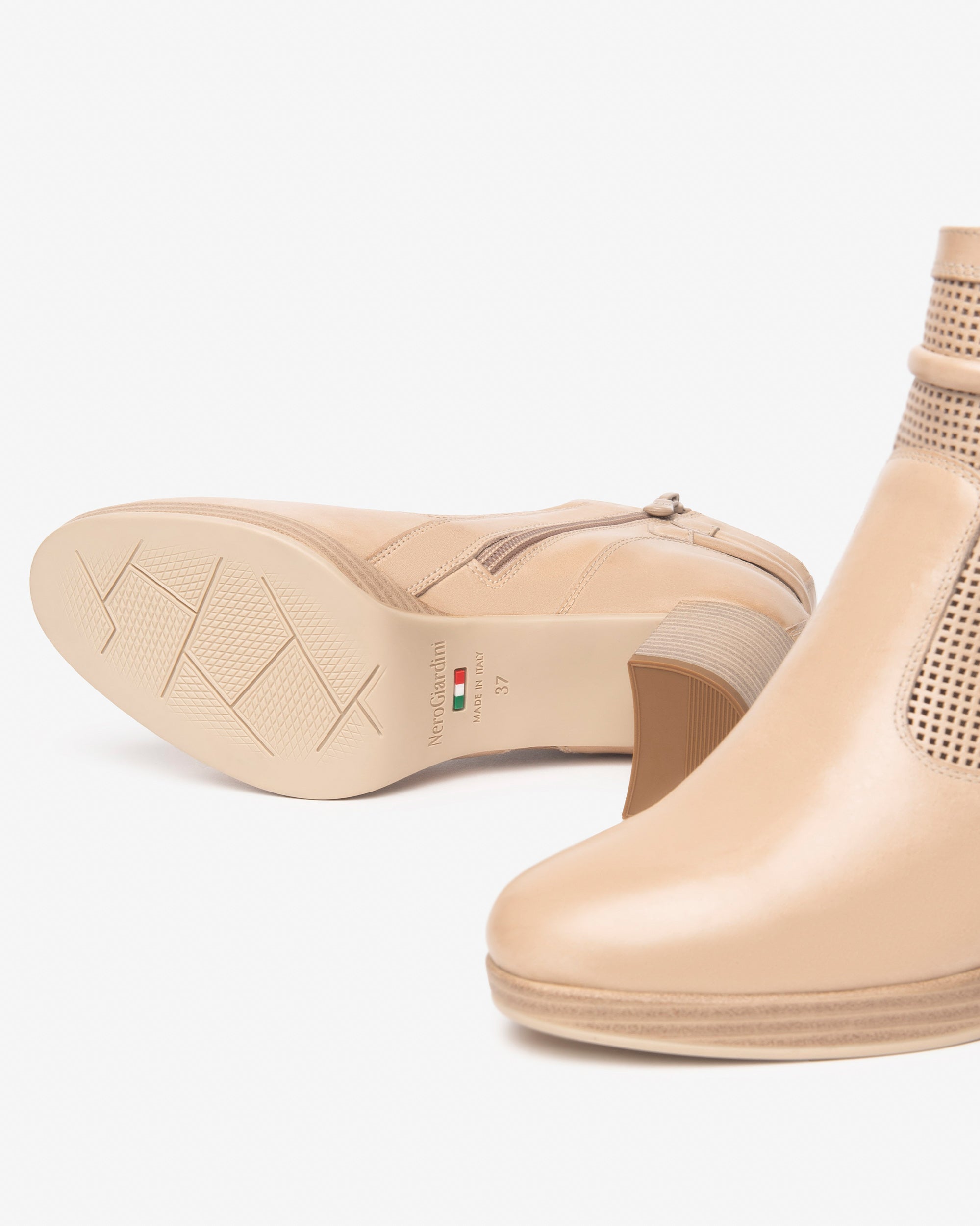  Damen-Ankle-Boots aus Leder